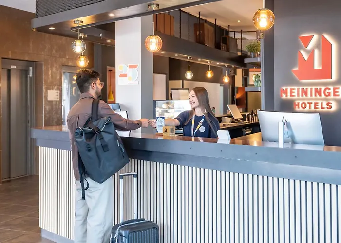 Hotel Meininger Frankfurt Main / Airport