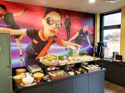 Meininger Frankfurt Main / Airport 3* Francfort-sur-le-Main